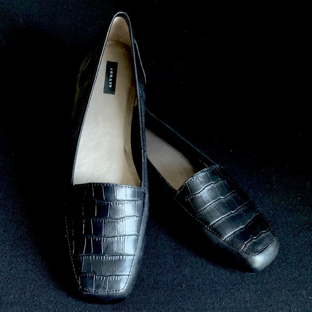 Array Freedom Alligator Embossed Leather Flats - image 1